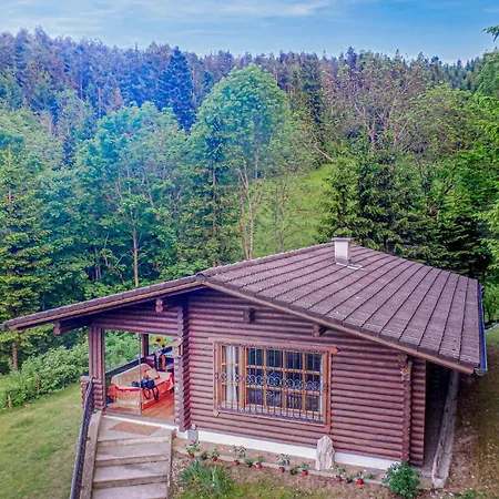 Ferienhaus In Ruhiger Lage 別荘